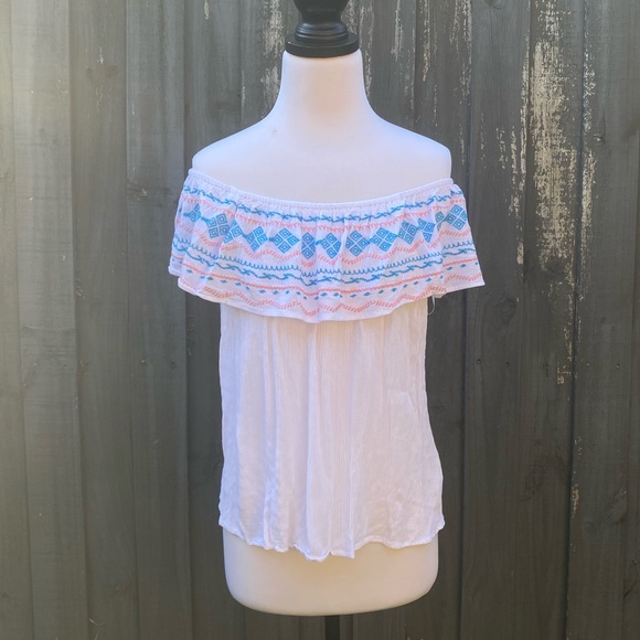 Lily White Tops - 💥Clearance💥Lily White Off Shoulder Blouse Top L